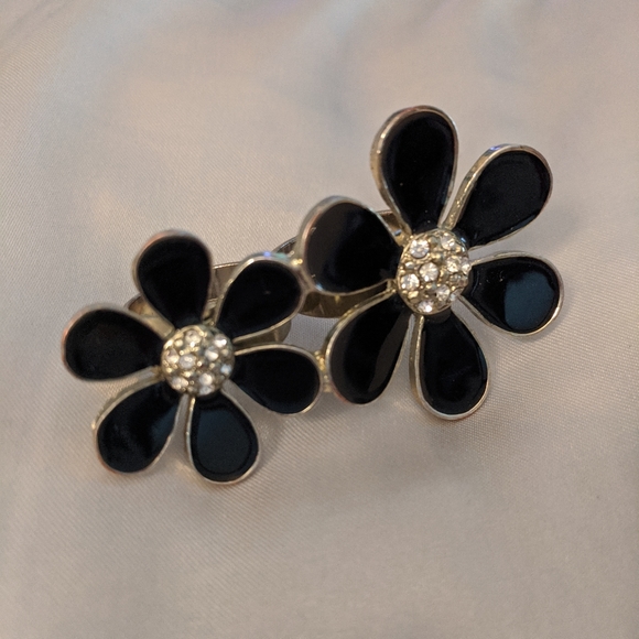 Vintage Double Floral Ring - Picture 10 of 10